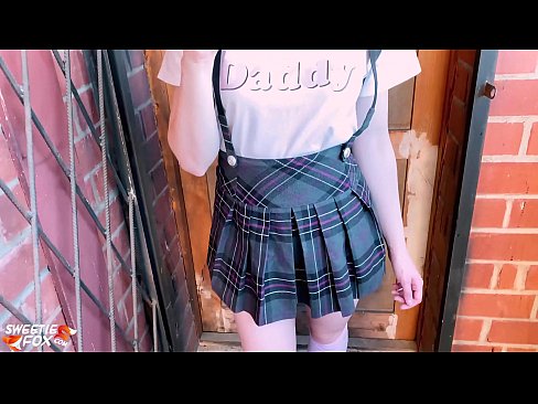 ❤️ Schoolgirl ດູດ dick ຂອງນາງເລິກແລະ fucks ແທນທີ່ຈະຫ້ອງຮຽນ. ️ ແຕ່ໜັງໂປ້ ທີ່ lo.alluremagazine.top ️❤